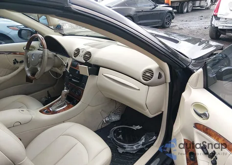 2005 Mercedes-Benz Clk 320 from USA, damaged, VIN WDBTK65JX5F147294